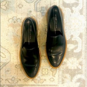 Ecco Incise Tailored Black Loafer  EUR Size 38, US 7 - 7.5. Fits like 7.5.
